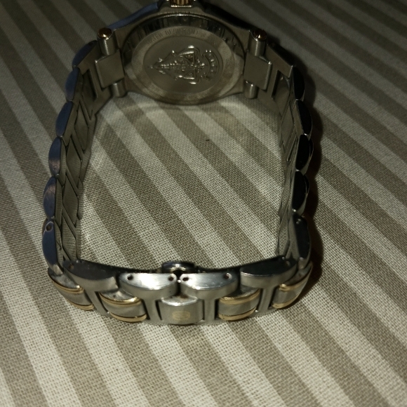 Vintage GUCCI Mens Stainless Wrist Watch in Original Box with Purchace Receipt - Picture 13 of 16